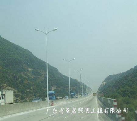 东莞厚大路道路照明工程